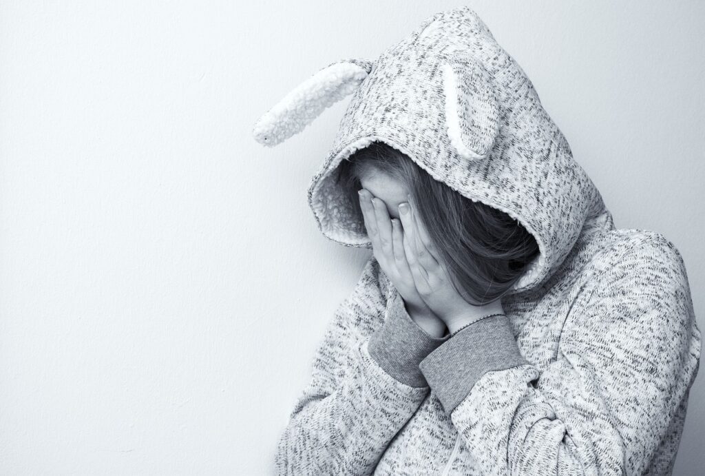 離婚後に子供に会わせてもらえない場合、どう対処すればいい？