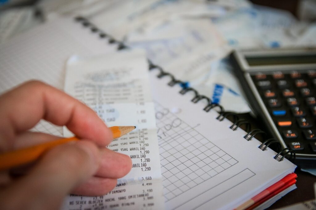 慰謝料に税金はかかるのか、具体的なケースを解説しますか？