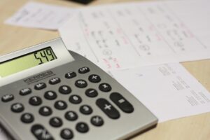 慰謝料を請求する方法はどのように進めれば良いですか？