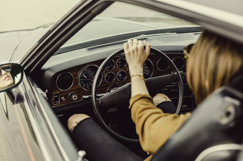 離婚後に運転免許の氏名変更はどうすればいい？